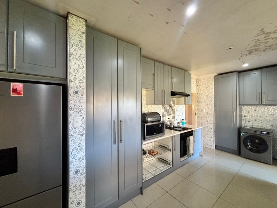 5 Bedroom Property for Sale in Sasolburg Ext 11 Free State